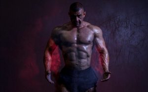 Lee más sobre el artículo ¿Cuánto ha cambiado el entrenamiento de hipertrofia a lo largo de las décadas?